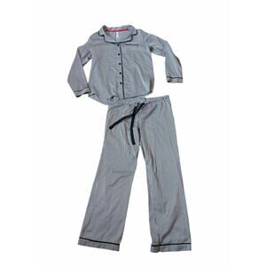 Gilligan & O'Malley Long Sleeved Black and White Striped Silky Pajamas Set Sz M